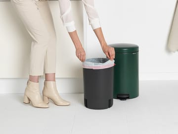 New Icon pedaalemmer 20 liter - Pine green - Brabantia