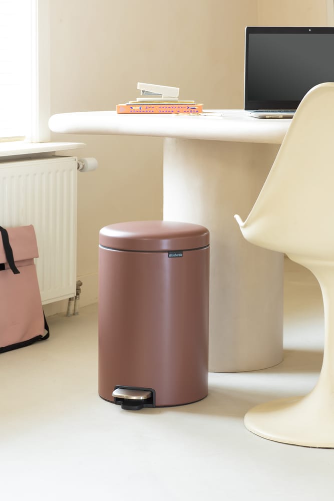New Icon pedaalemmer 20 liter, Satin Taupe Brabantia