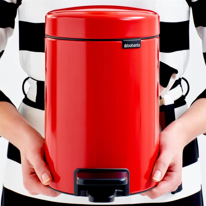 New Icon pedaalemmer 3 liter, helderrood Brabantia