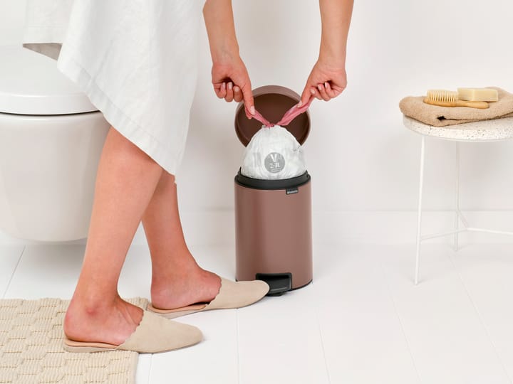 New Icon pedaalemmer 3 liter, Satin Taupe Brabantia