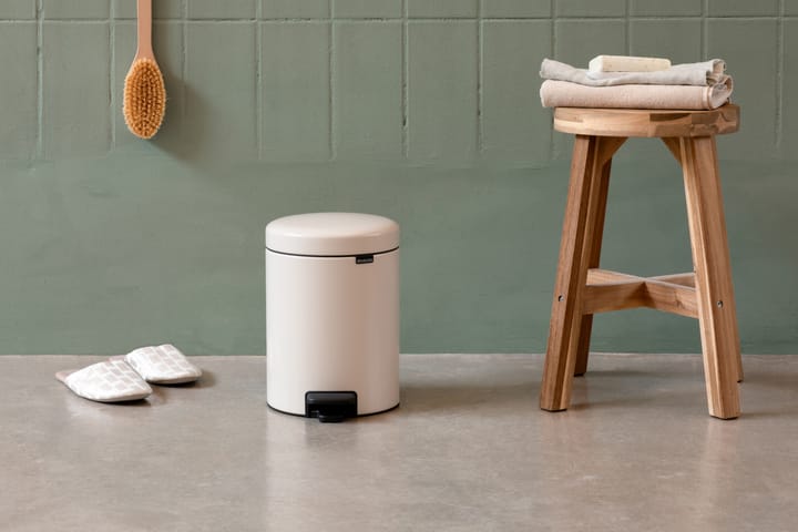New Icon pedaalemmer 3 liter, Soft beige Brabantia
