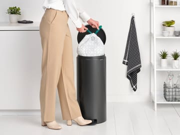 New Icon pedaalemmer 30 liter - Confident Grey - Brabantia