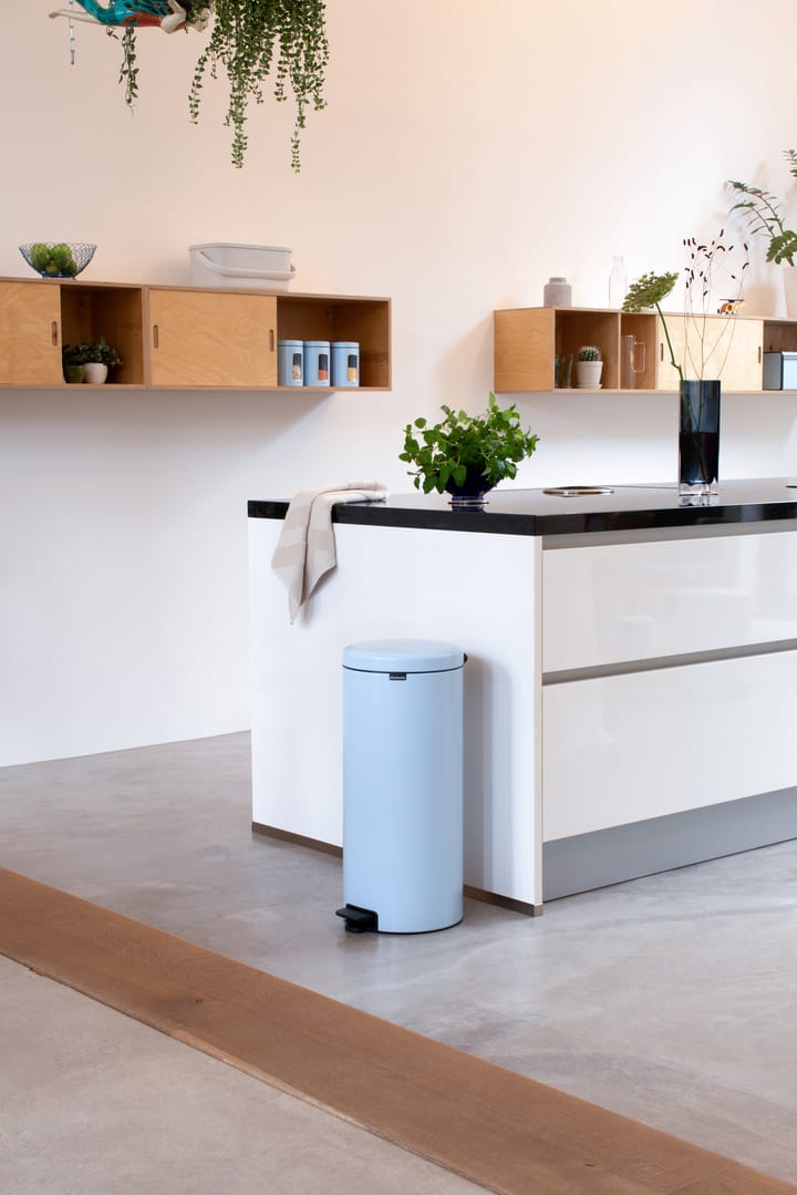 New Icon pedaalemmer 30 liter - Dreamy blue - Brabantia