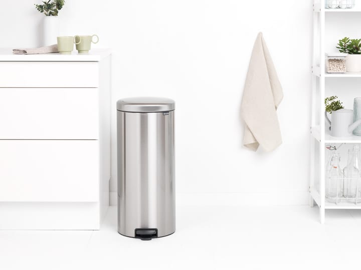 New Icon pedaalemmer 30 liter, Matt steel fingerprint proof Brabantia