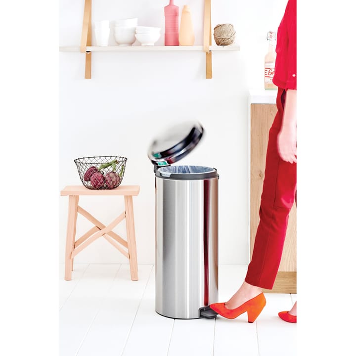 New Icon pedaalemmer 30 liter, Matt steel fingerprint proof Brabantia