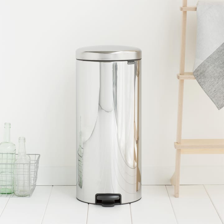 New Icon pedaalemmer 30 liter, matt steel Brabantia