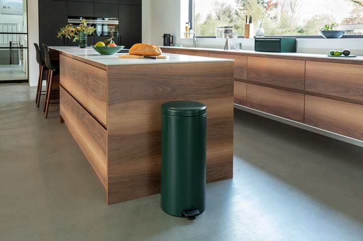 New Icon pedaalemmer 30 liter - Pine green - Brabantia