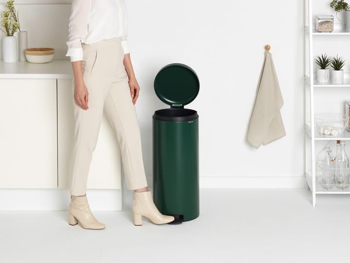 New Icon pedaalemmer 30 liter, Pine green Brabantia