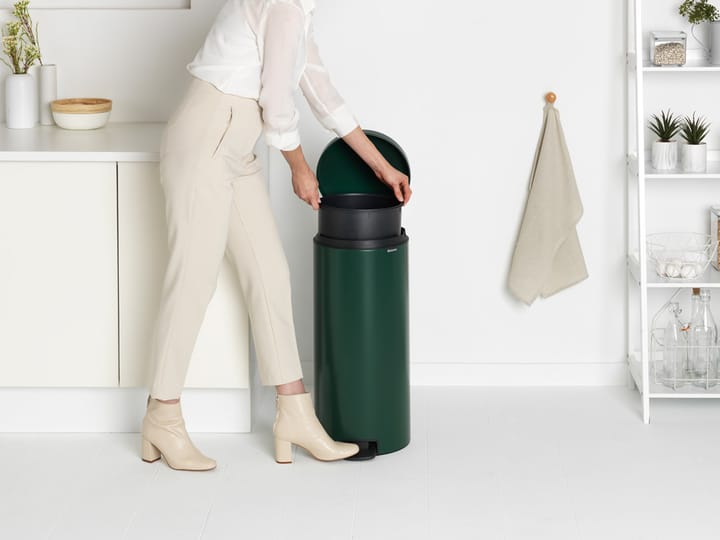 New Icon pedaalemmer 30 liter - Pine green - Brabantia