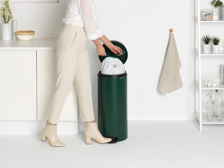 New Icon pedaalemmer 30 liter - Pine green - Brabantia