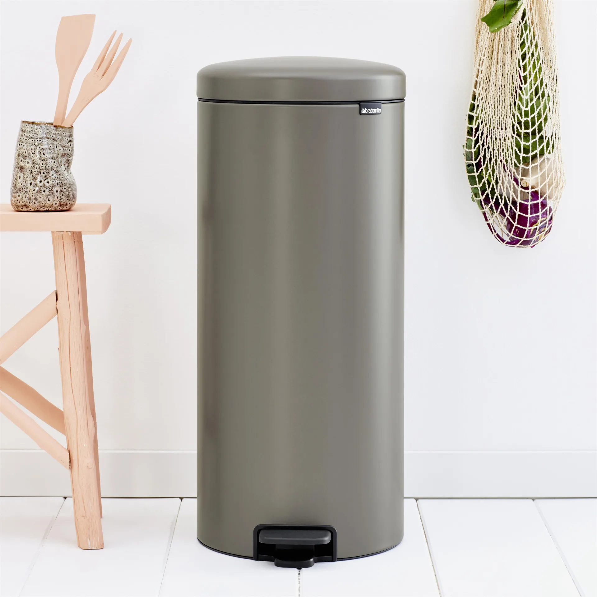 New Icon pedaalemmer 30 liter, platinum Brabantia