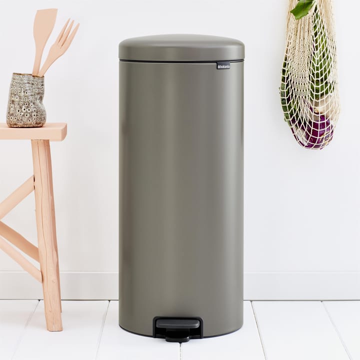 New Icon pedaalemmer 30 liter - platinum - Brabantia