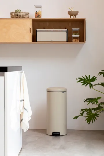 New Icon pedaalemmer 30 liter - Soft beige - Brabantia