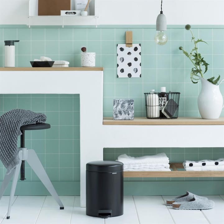 New Icon pedaalemmer 5 liter, mat zwart Brabantia
