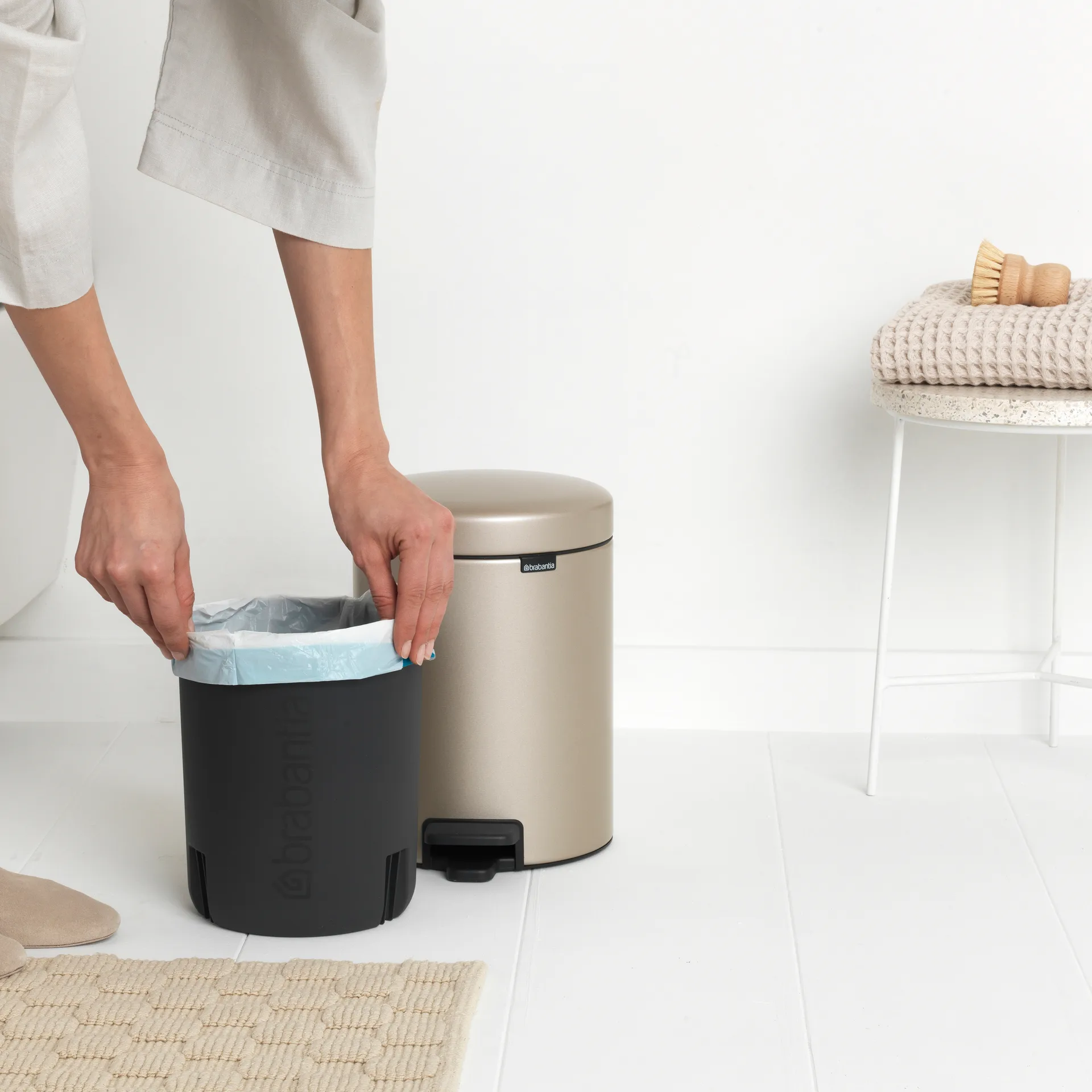 New Icon pedaalemmer 5 liter, Metallic Gold Brabantia