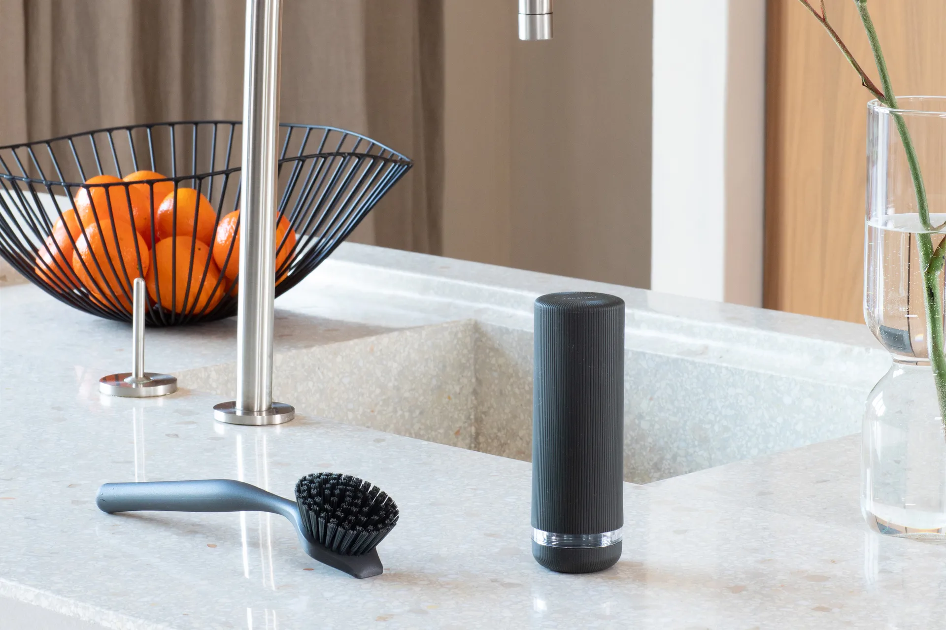 SinkStyle afwasmiddeldispenser, Mineral Infinite Grey Brabantia