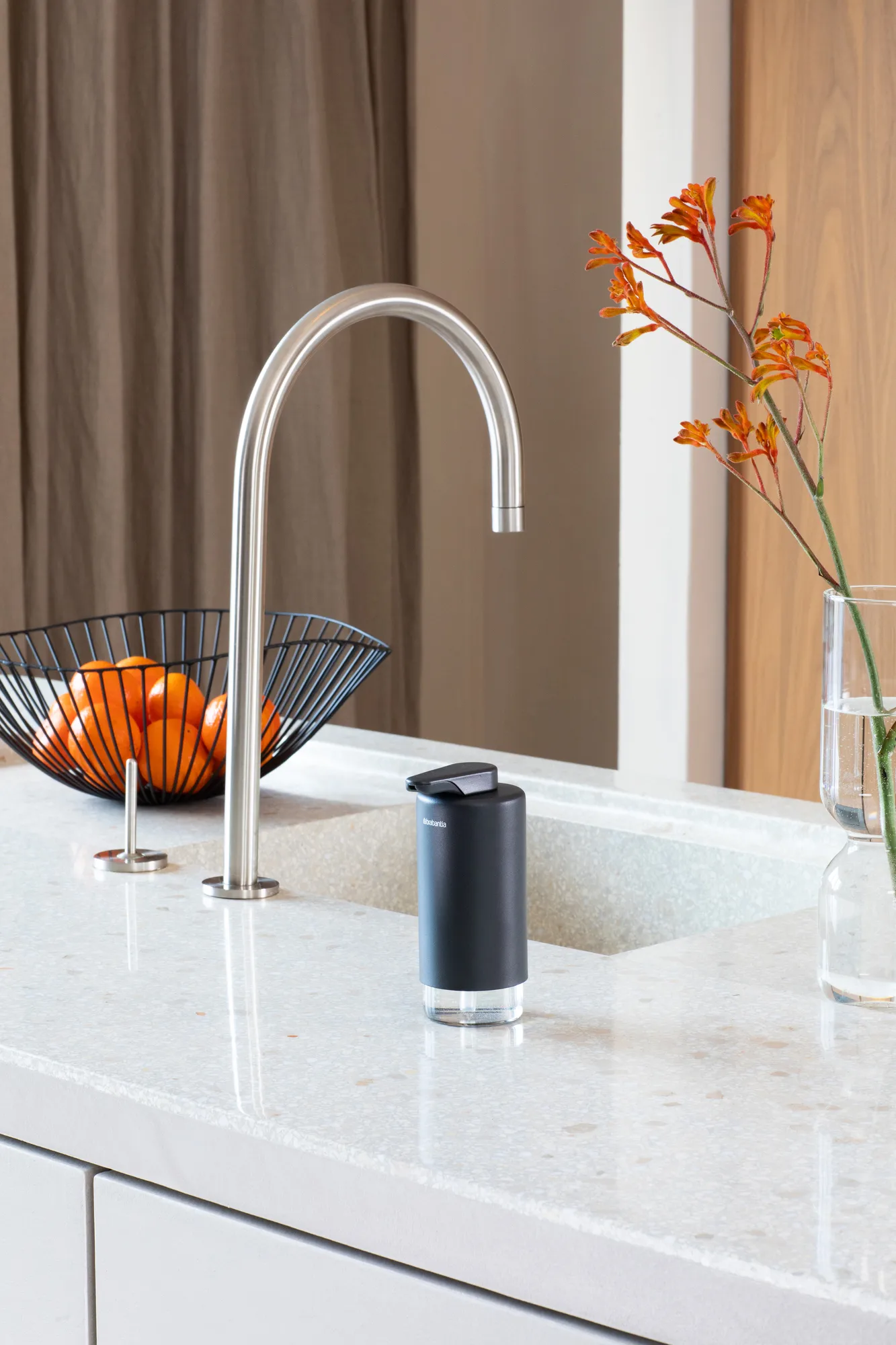 SinkStyle zeeppomp, Mineral Infinite Grey Brabantia