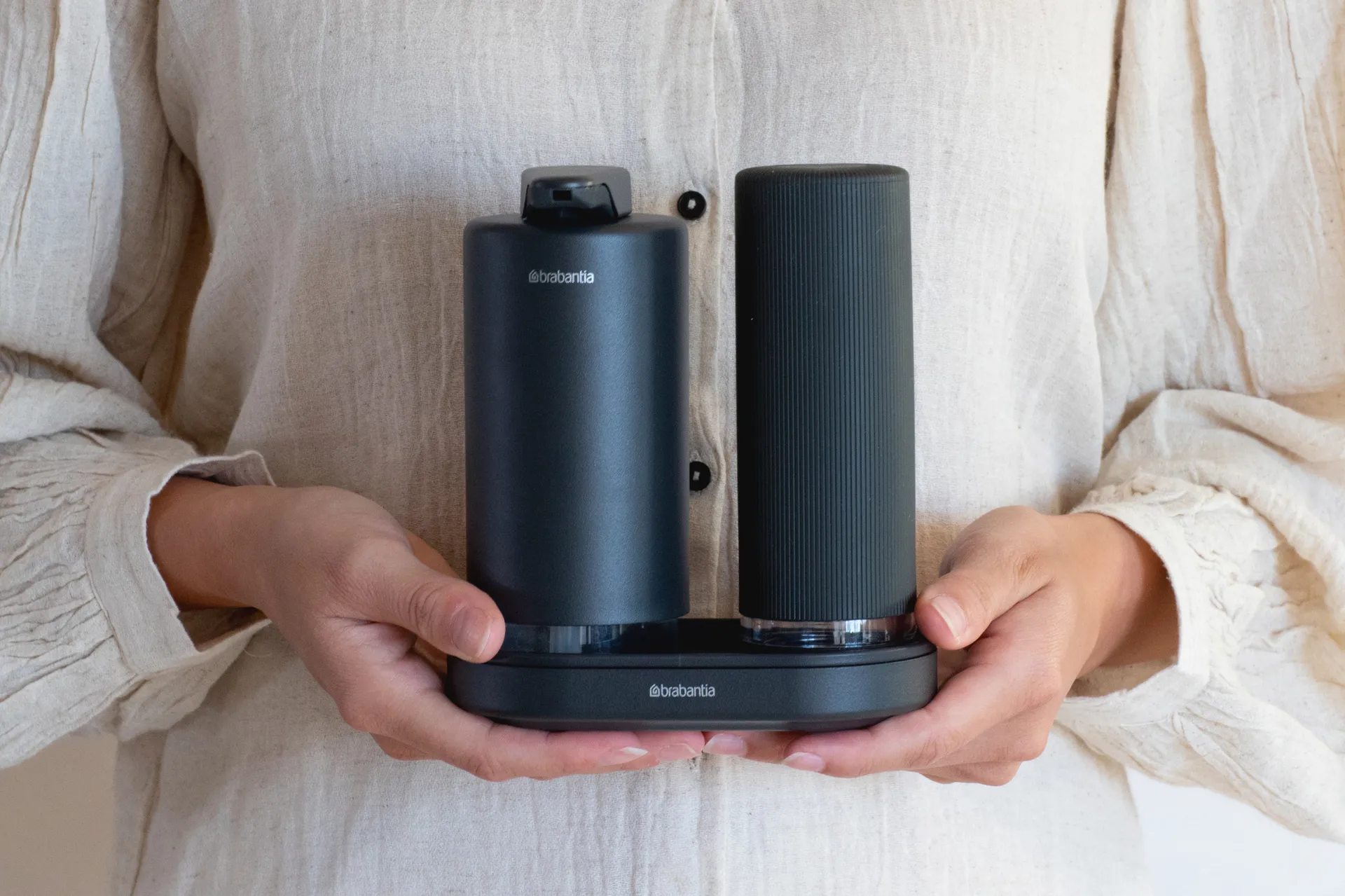 SinkStyle zeeppomp/afwasmiddeldispenser set, Mineral Infinite Grey Brabantia