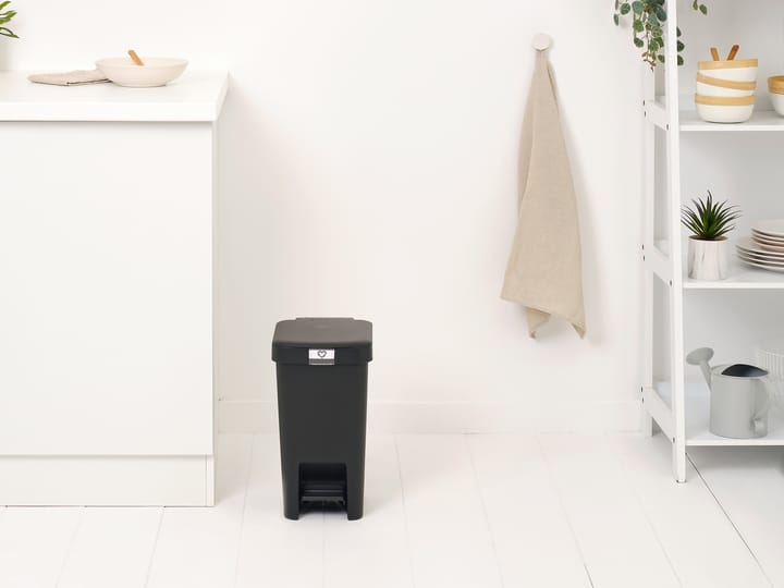 StepUp pedaalemmer 10 L, Donkergrijs Brabantia