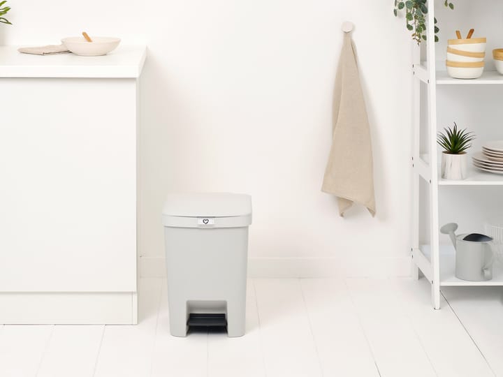 StepUp pedaalemmer 25 L, Lichtgrijs Brabantia