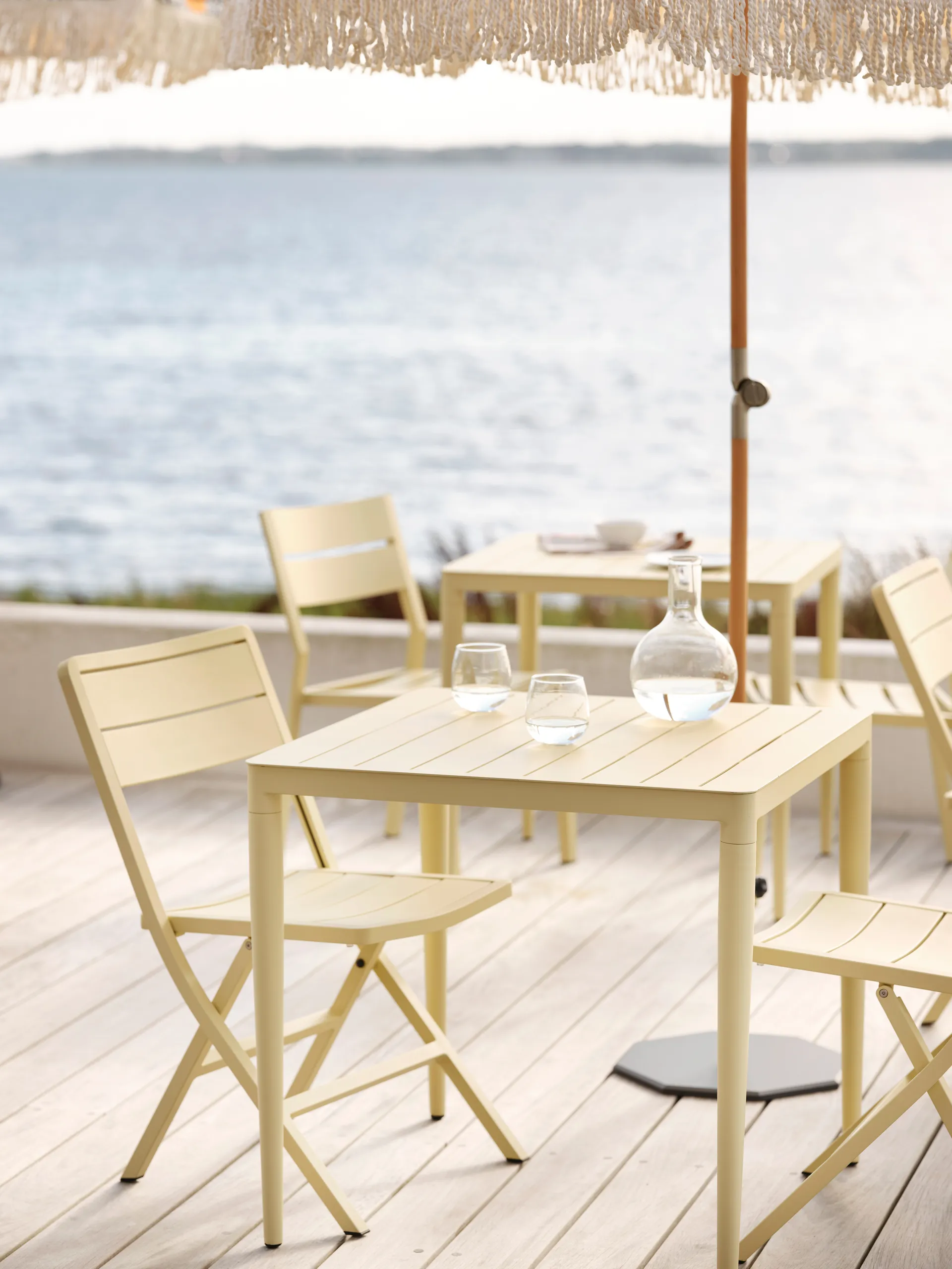 Bigby eettafel, Light grey, 76x76 cm Brafab