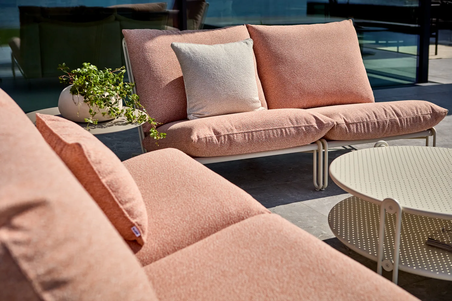 Blixt loungestoel, Pearl white-teddy orange Brafab