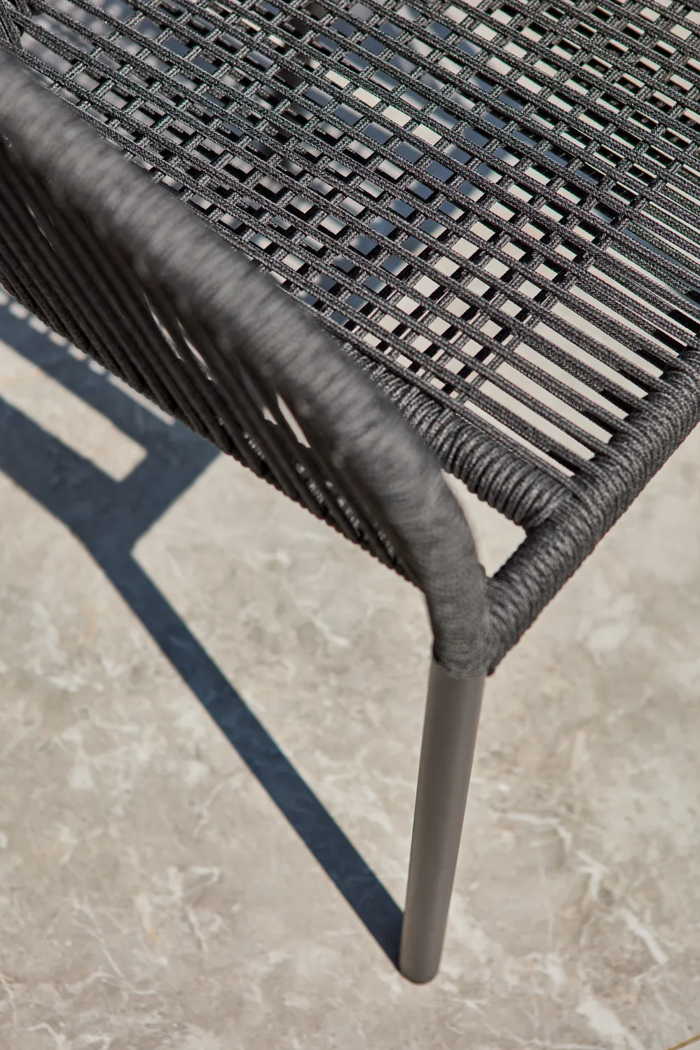 Delta armstoel, Zwart Brafab