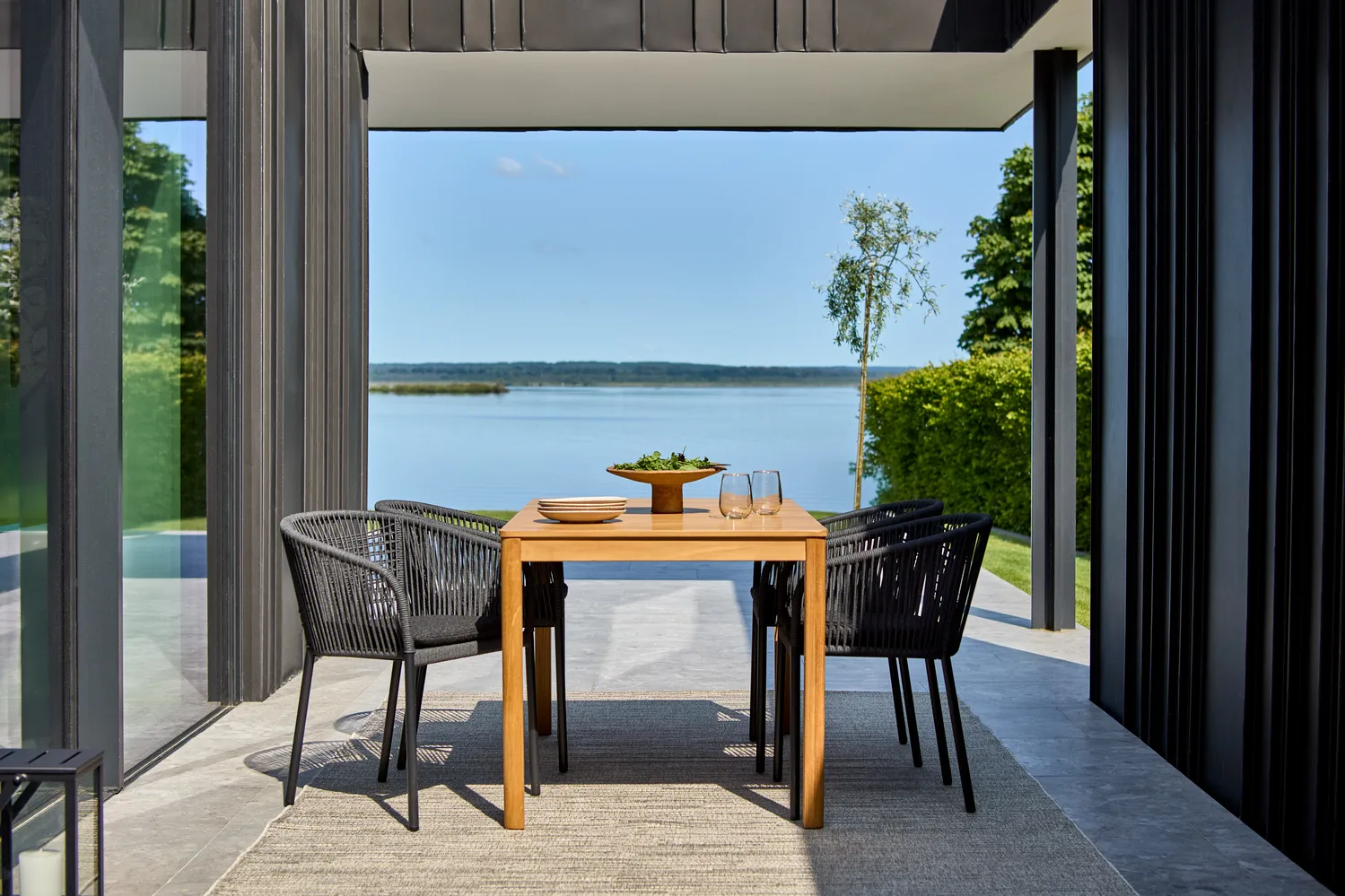 Delta armstoel, Zwart Brafab