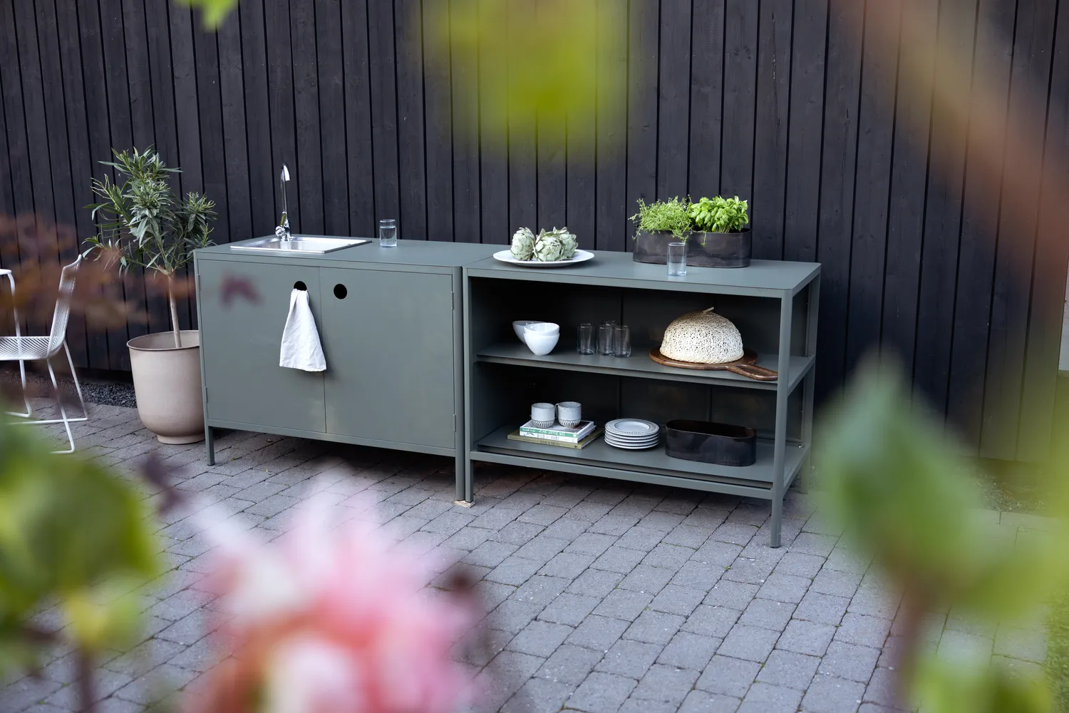 Kelia buitenkeuken onderkast met spoelbak, Nordic green, 121x90x64 Brafab