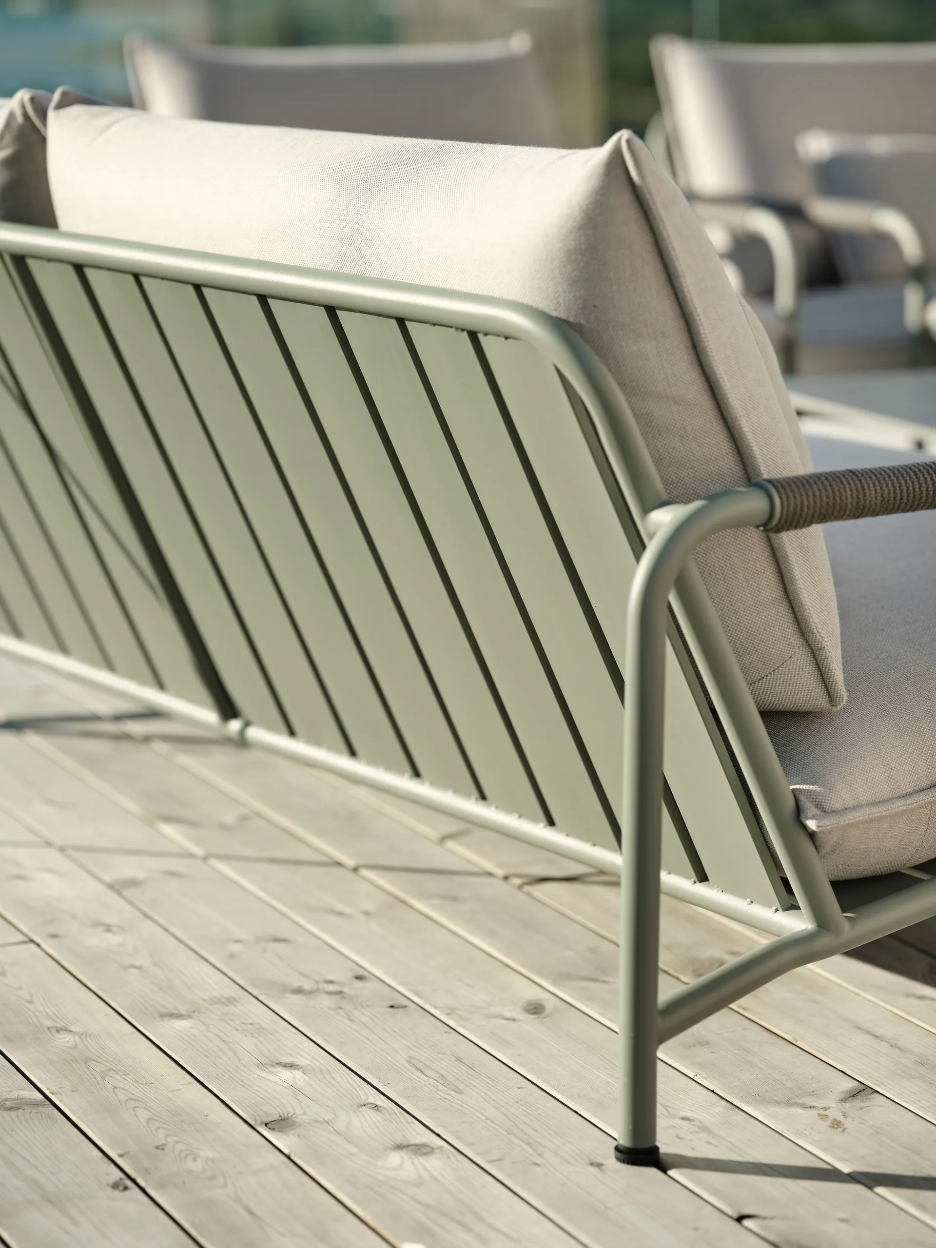 Lerberget 2,5-zits bank, Groen-essenhout Brafab