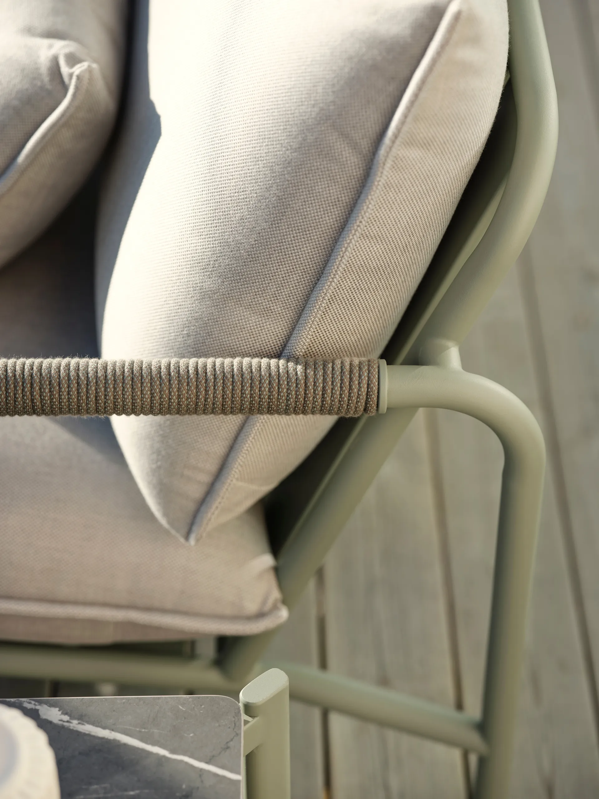 Lerberget 2,5-zits bank, Groen-essenhout Brafab