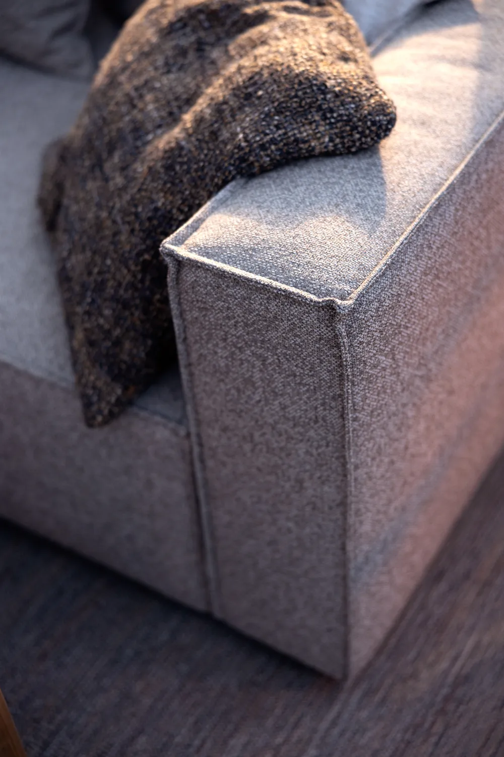 Muki bankmodule, Light taupe, linker eindmodule Brafab