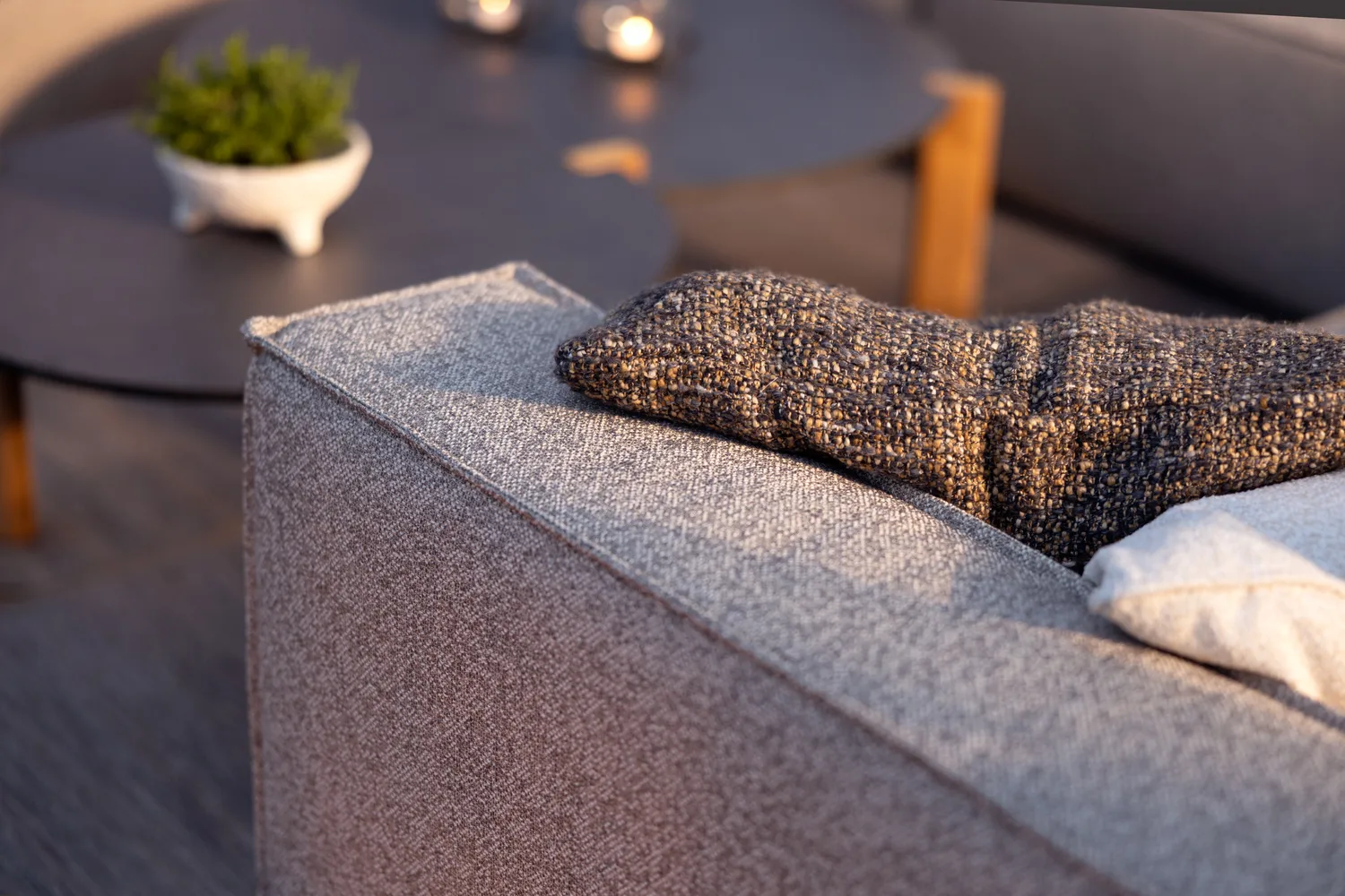 Muki bankmodule, Light taupe, linker eindmodule Brafab