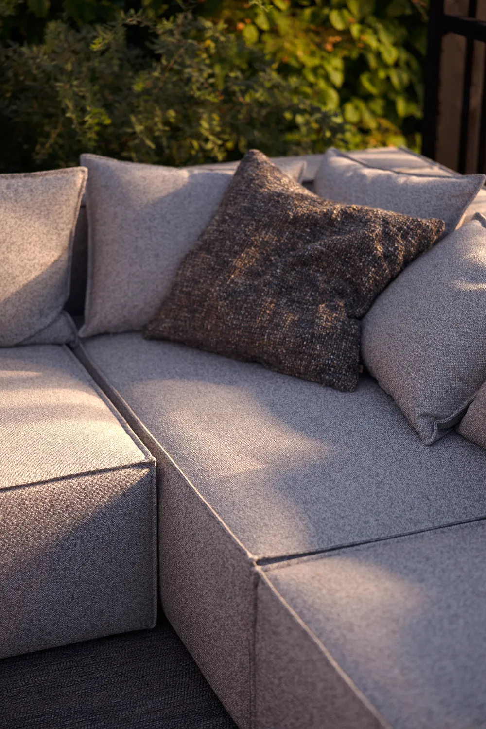 Muki bankmodule, Light taupe, rechter eindmodule Brafab