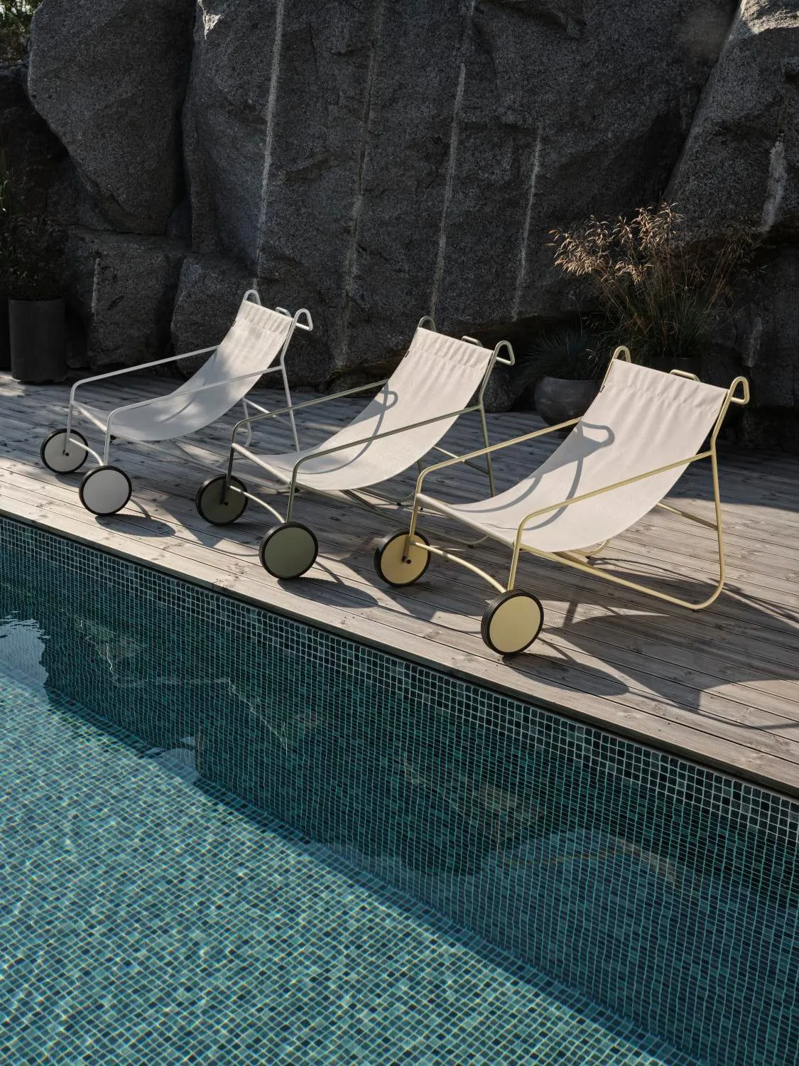 Poul Chair loungestoel, Dusty green-wit Brafab