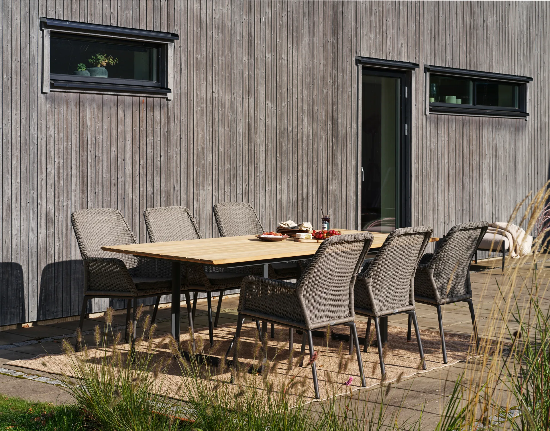 Shad eettafel 240 cm teak-anthracite Brafab