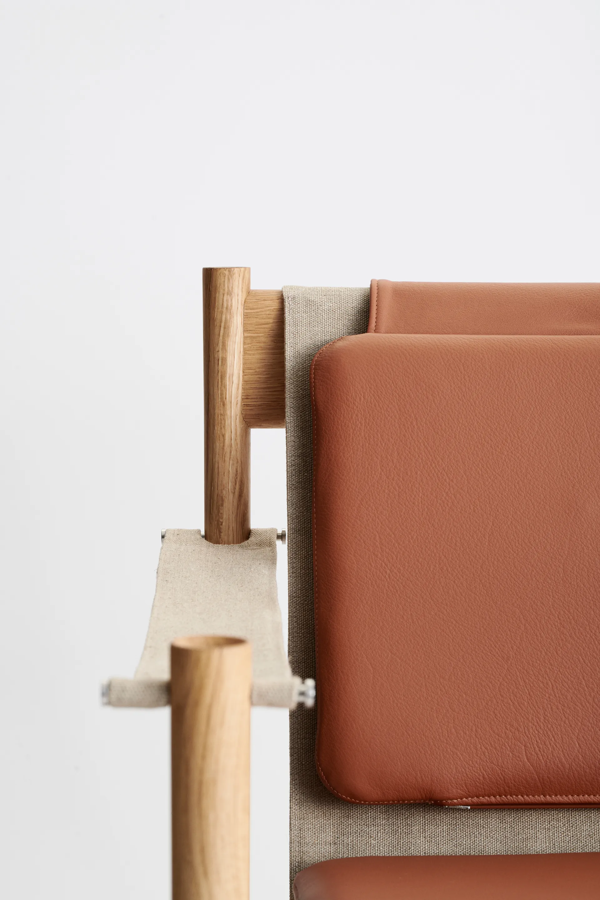 HB loungestoel, Geolied eikenhout-leer brandy Brdr. Krüger