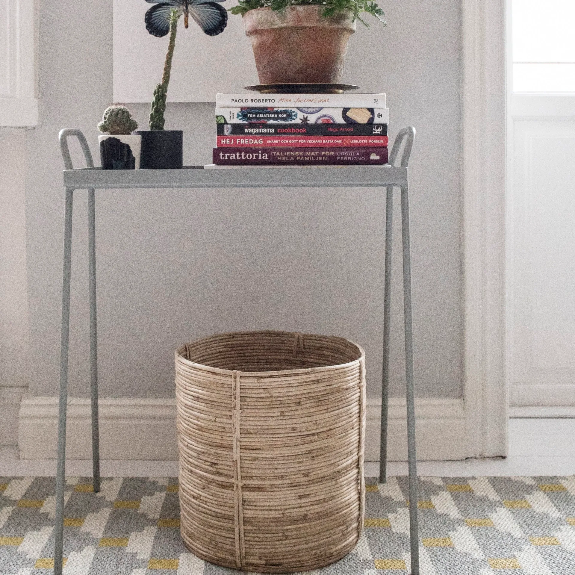 Confect vloerkleed mist (grijs), 70 x 250 cm. Brita Sweden