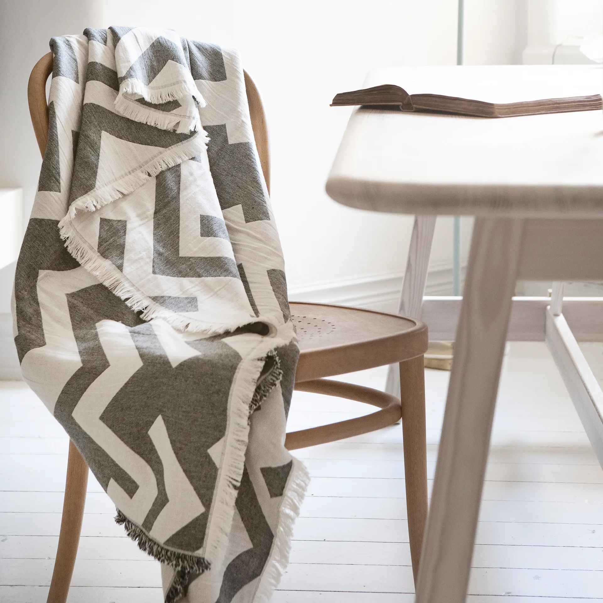 Florens katoenen deken, Beluga (zwart) Brita Sweden