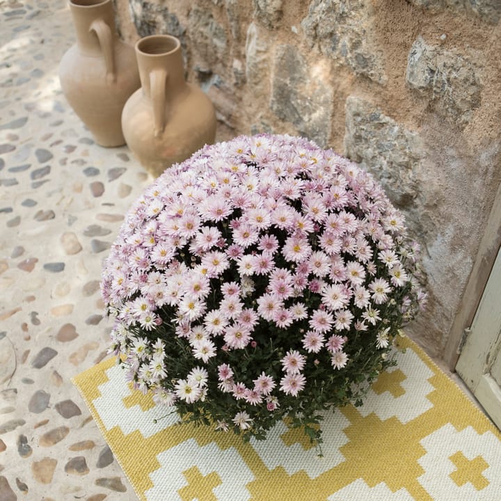 Flower vloerkleed sun (geel), 70 x 150 cm. Brita Sweden