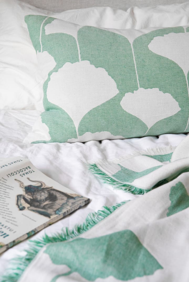 Ginko kussenhoes 40x80 cm, Groen-wit (Emerald) Brita Sweden