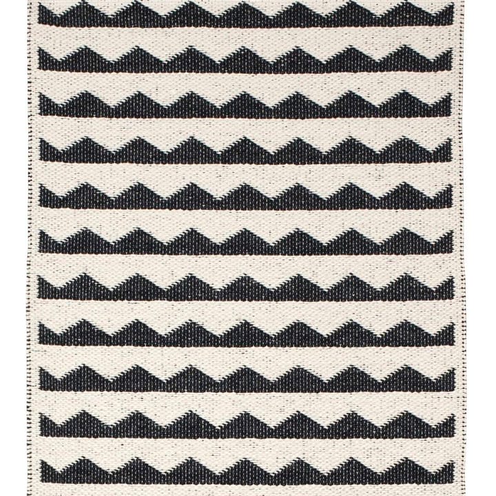 Gittan vloerkleed zwart, 70 x 300 cm. Brita Sweden