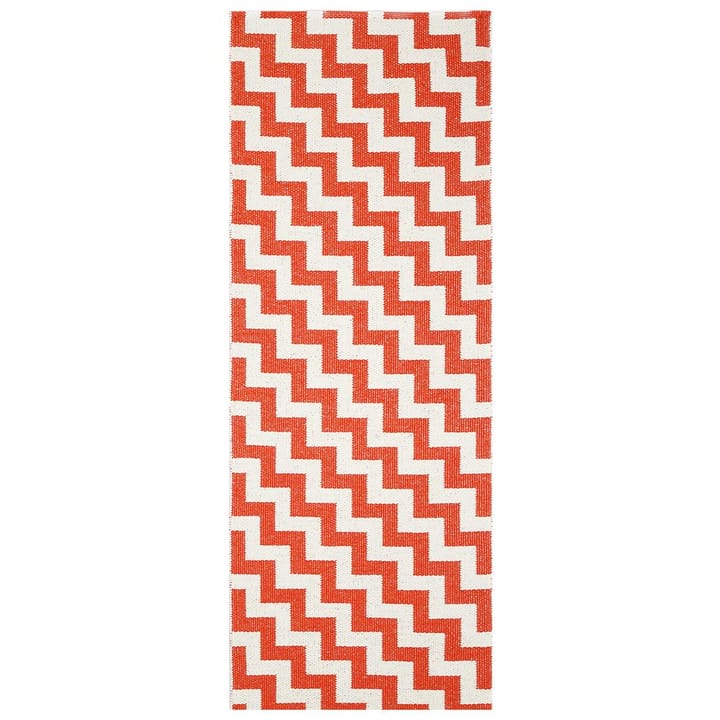 Gunnel vloerkleed rood - 70 x 100 cm. - Brita Sweden