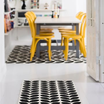 Karin vloerkleed grijs - 70 x 300 cm. - Brita Sweden