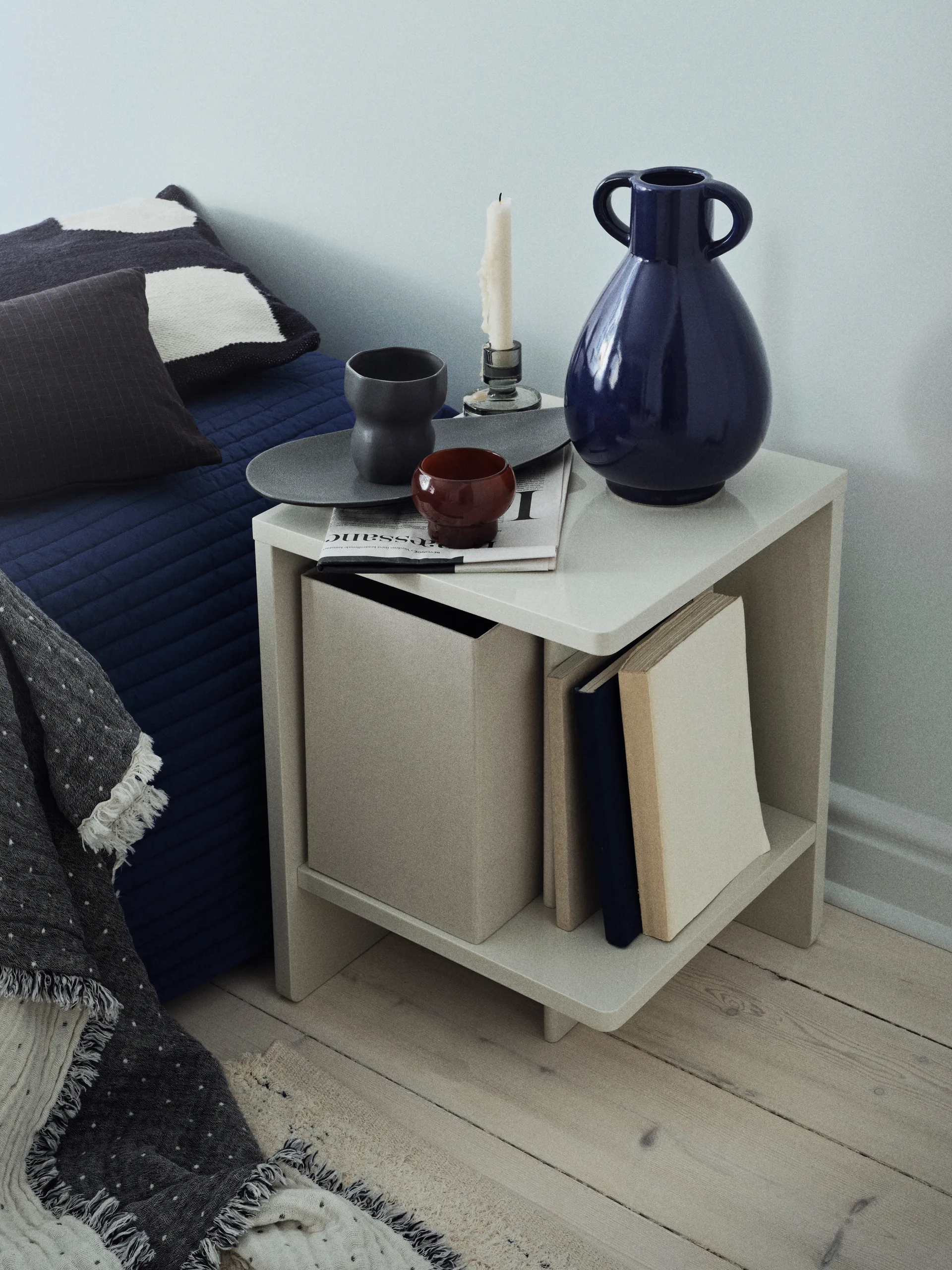 Bodil kussenhoes 30x50 cm, Black-intense blue Broste Copenhagen