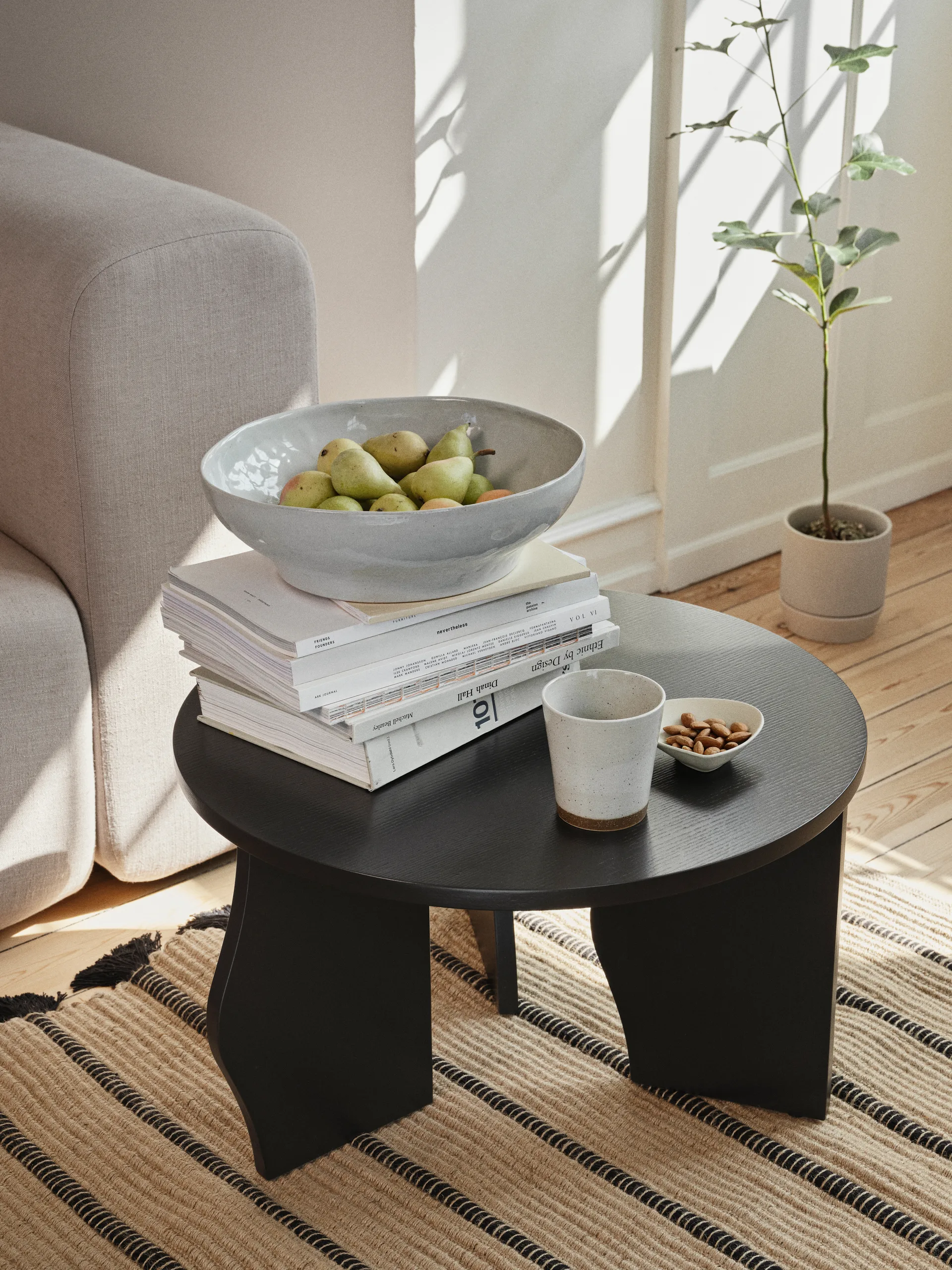 Brook tafel Ø60 cm, Black Broste Copenhagen