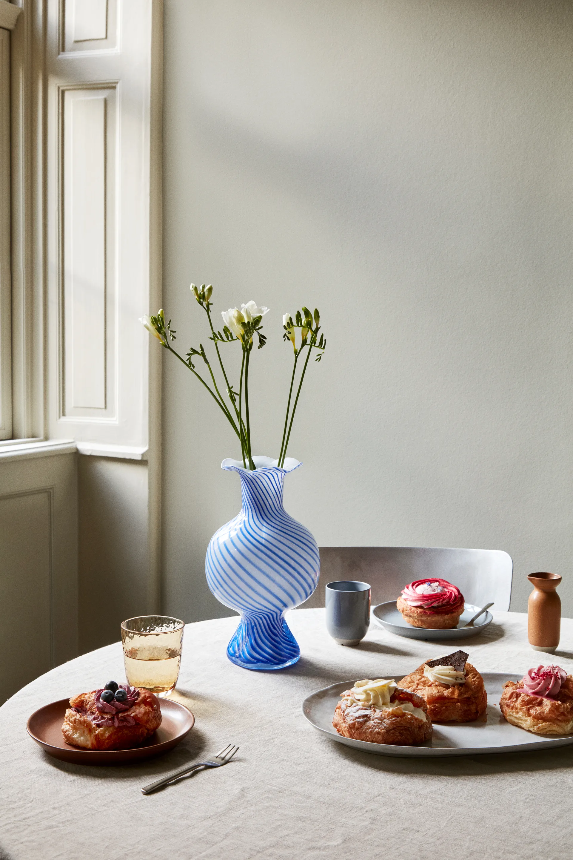 Eli bordje Ø20 cm, Soft blue Broste Copenhagen