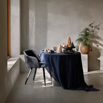 Gracie tafelkleed 160x300 cm - donkerblauw - Broste Copenhagen