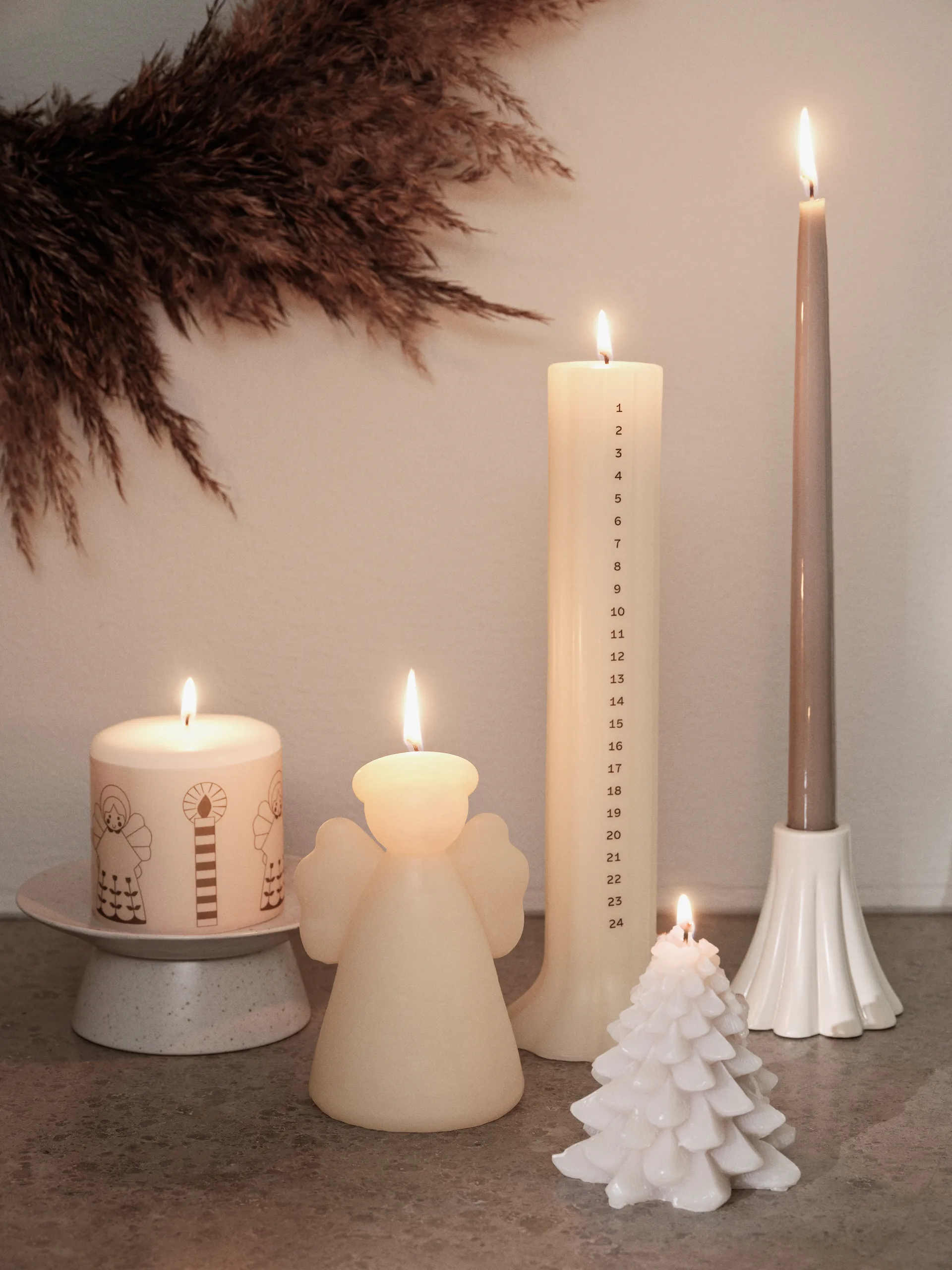 Granny kerstboom kaars Ø9x10 cm, Pure White Broste Copenhagen