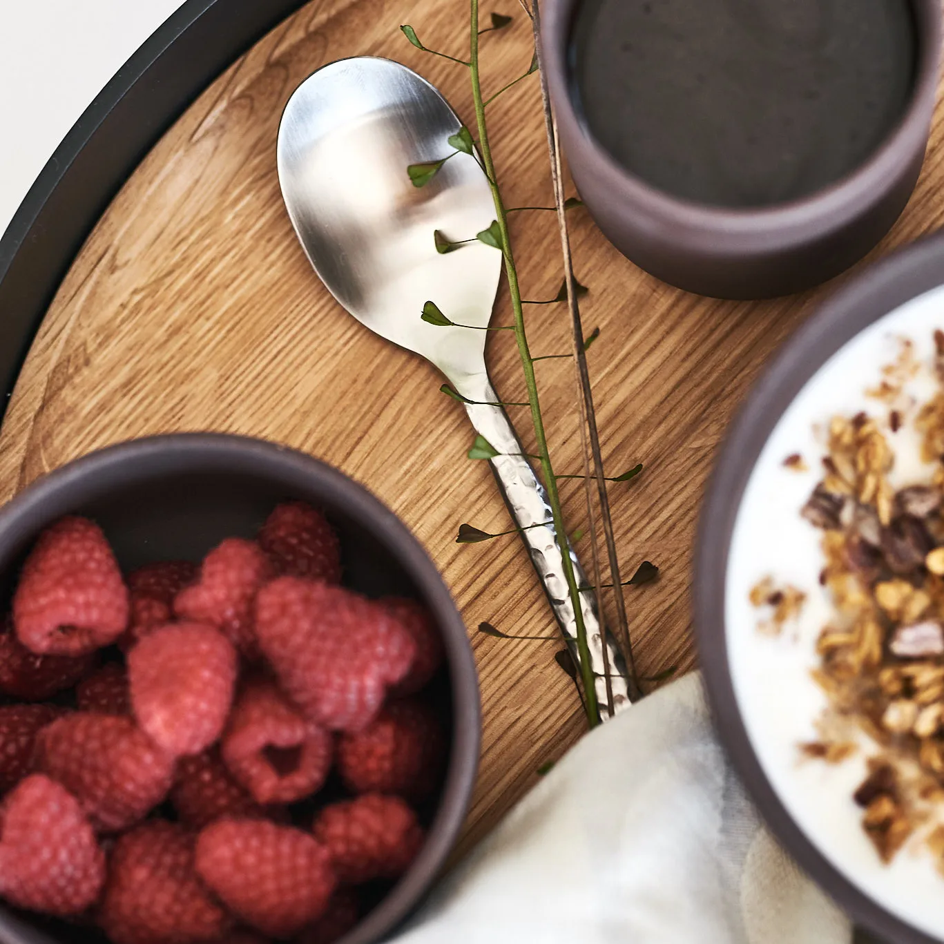 Hune eetlepel, Brushed satin hammered Broste Copenhagen